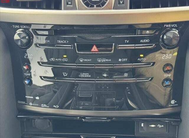 
								LEXUS LX FOR SALE IN KENYA full									