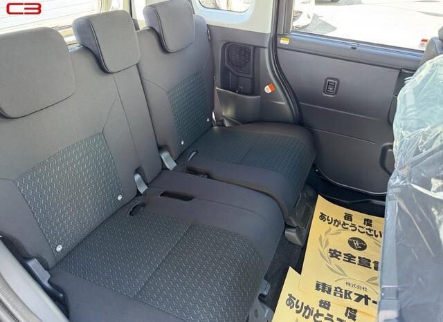 
								TOYOTA ROOMY FOR SALE IN KENYA full									
