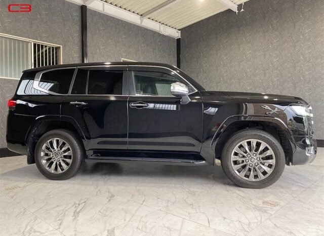 
								TOYOTA LAND CRUISER FOR SALE IN KENYA full									