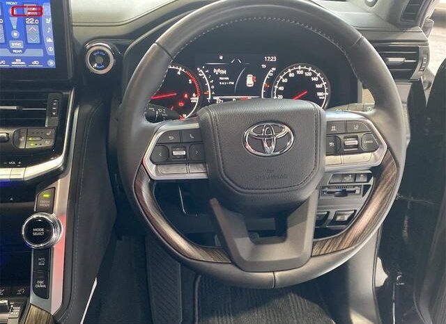 
								TOYOTA LAND CRUISER FOR SALE IN KENYA full									