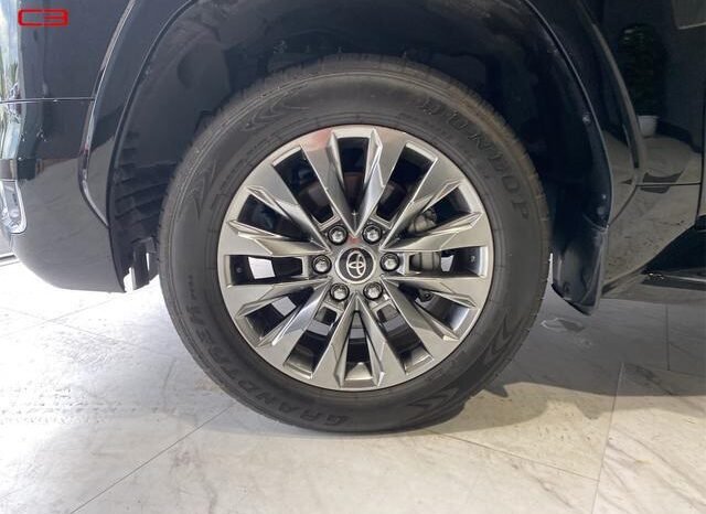 
								TOYOTA LAND CRUISER FOR SALE IN KENYA full									