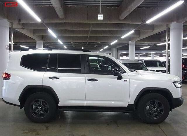 
								TOYOTA LAND CRUISER FOR SALE IN KENYA full									