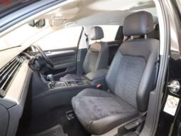 
										VOLKSWAGEN PASSAT VARIANT FOR SALE IN KENYA full									