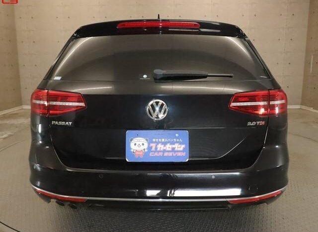 
								VOLKSWAGEN PASSAT VARIANT FOR SALE IN KENYA full									