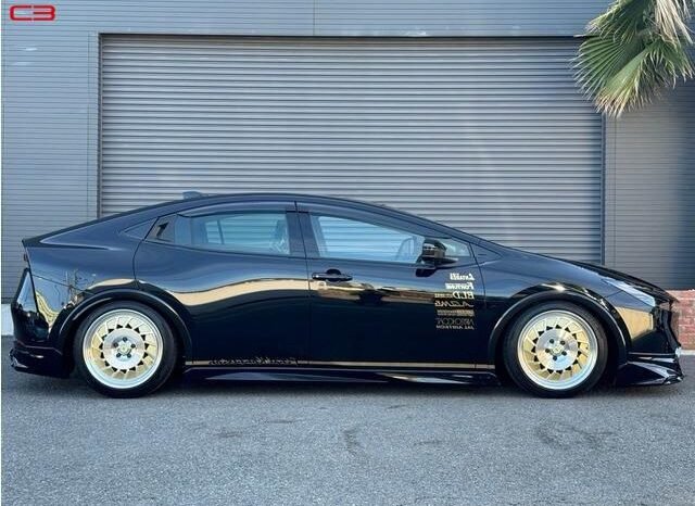 
								TOYOTA PRIUS FOR SALE IN KENYA full									