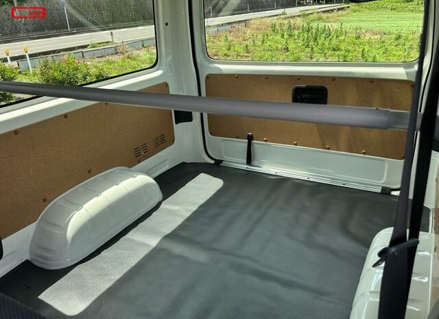 
								TOYOTA HIACE VAN FOR SALE IN KENYA full									