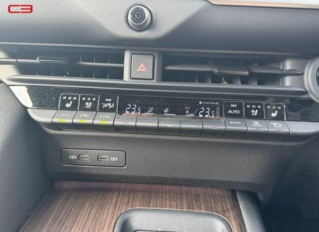 
								TOYOTA CROWN FOR SALE IN KENYA full									