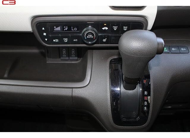 
								HONDA N BOX FOR SALE IN KENYA full									