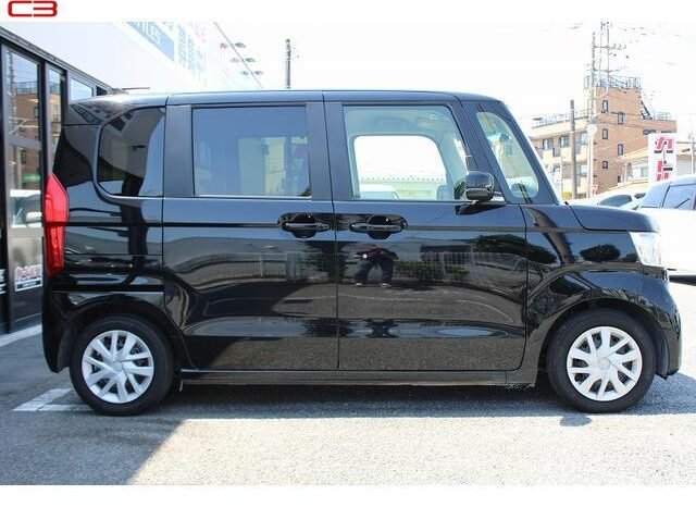 
								HONDA N BOX FOR SALE IN KENYA full									