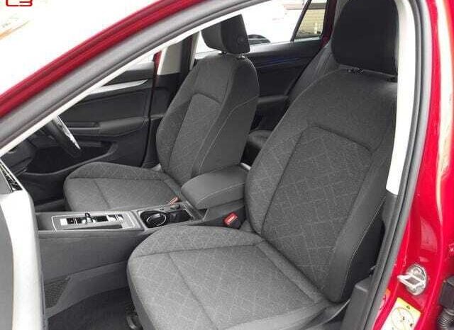 
								VOLKSWAGEN GOLF VARIANT FOR SALE IN KENYA full									