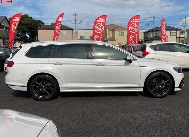 
								VOLKSWAGEN PASSAT VARIANT FOR SALE IN KENYA full									