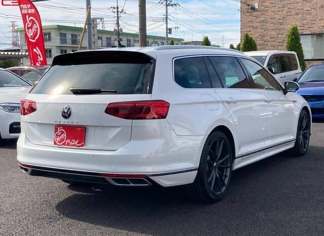 
								VOLKSWAGEN PASSAT VARIANT FOR SALE IN KENYA full									