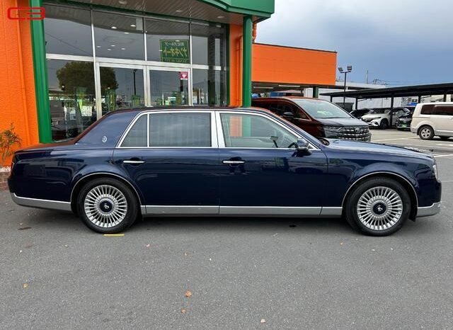 
								TOYOTA CENTURY FOR SALE IN KENYA full									