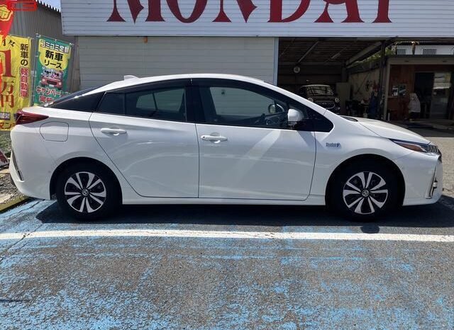 
								TOYOTA PRIUS PHV FOR SALE IN KENYA full									