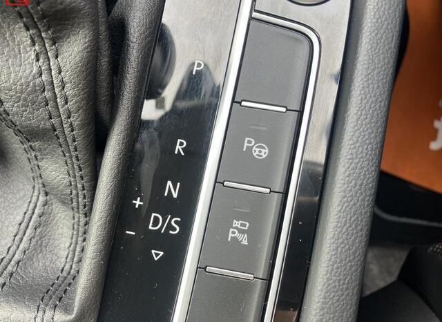 
								VOLKSWAGEN PASSAT VARIANT FOR SALE IN KENYA full									