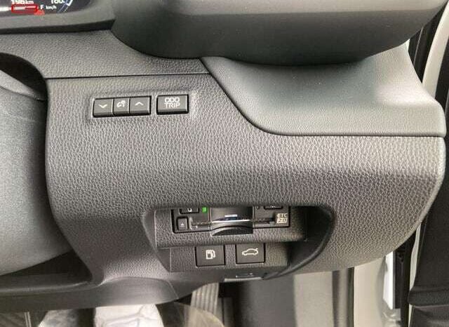 
								TOYOTA CROWN CROSSOVER FOR SALE IN KENYA full									