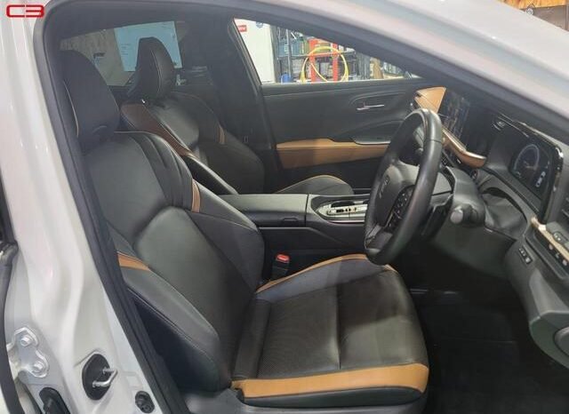 
								TOYOTA CROWN CROSSOVER FOR SALE IN KENYA full									