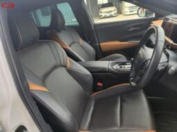 
										TOYOTA CROWN CROSSOVER FOR SALE IN KENYA full									