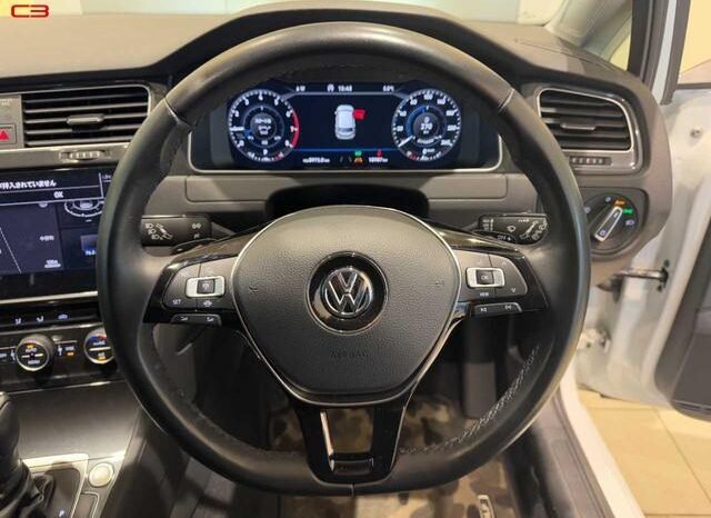 
								VOLKSWAGEN GOLF FOR SALE IN KENYA full									