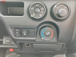 
										TOYOTA HIACE COMMUTER FOR SALE IN KENYA full									