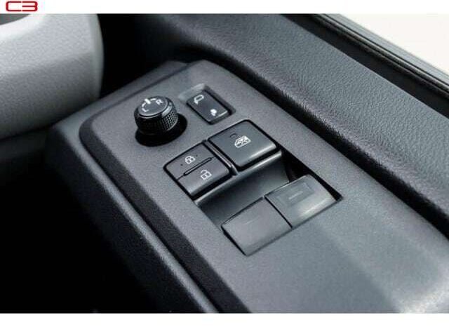 
								TOYOTA HIACE COMMUTER FOR SALE IN KENYA full									