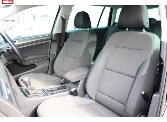 
								VOLKSWAGEN GOLF VARIANT FOR SALE IN KENYA full									