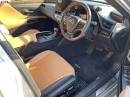 
										LEXUS ES FOR SALE IN KENYA full									