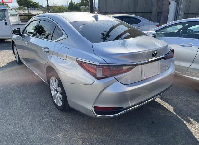 
								LEXUS ES FOR SALE IN KENYA full									