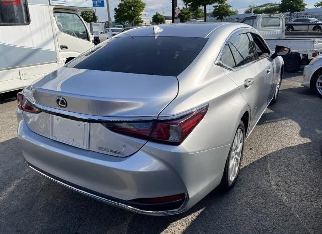 
								LEXUS ES FOR SALE IN KENYA full									