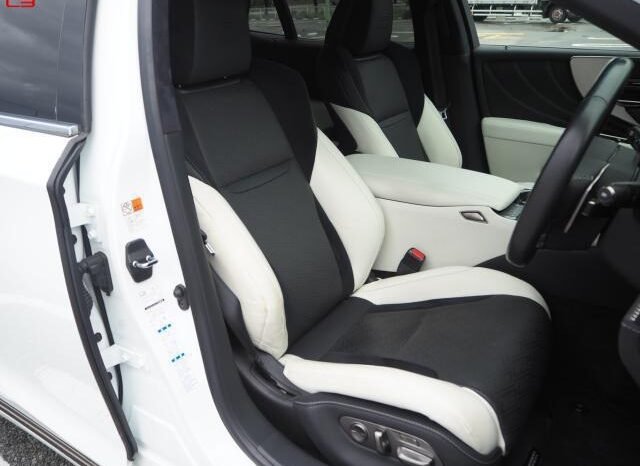 
								LEXUS LS FOR SALE IN KENYA full									