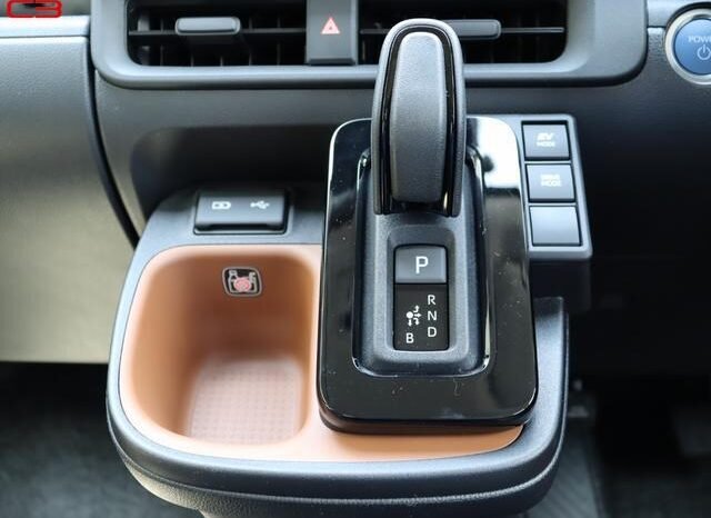 
								TOYOTA SIENTA FOR SALE IN KENYA full									