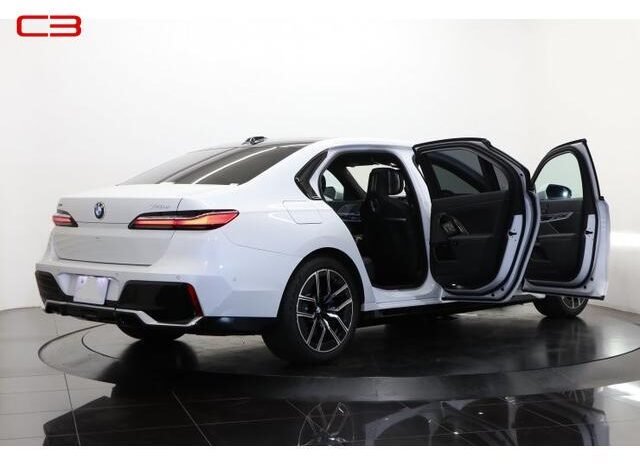 
								BMW 7 SERIES FOR SALE IN KENYA full									