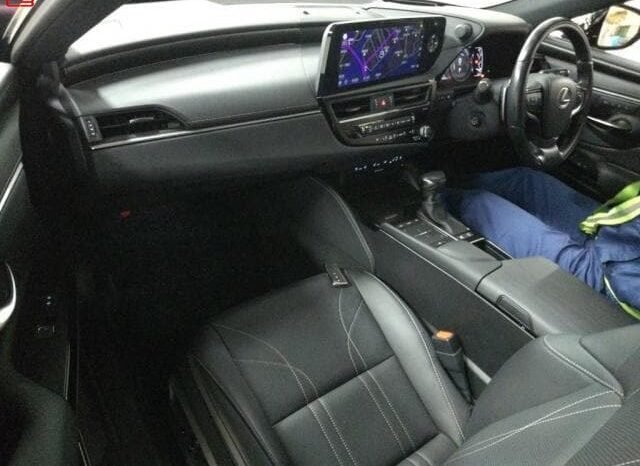 
								LEXUS ES FOR SALE IN KENYA full									