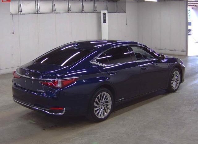 
								LEXUS ES FOR SALE IN KENYA full									