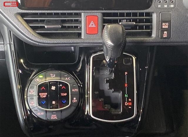 
								TOYOTA VOXY FOR SALE IN KENYA full									