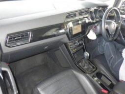 
										VOLKSWAGEN GOLF TOURAN FOR SALE IN KENYA full									