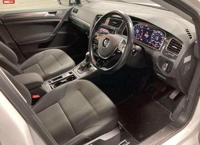 
								VOLKSWAGEN GOLF VARIANT FOR SALE IN KENYA full									