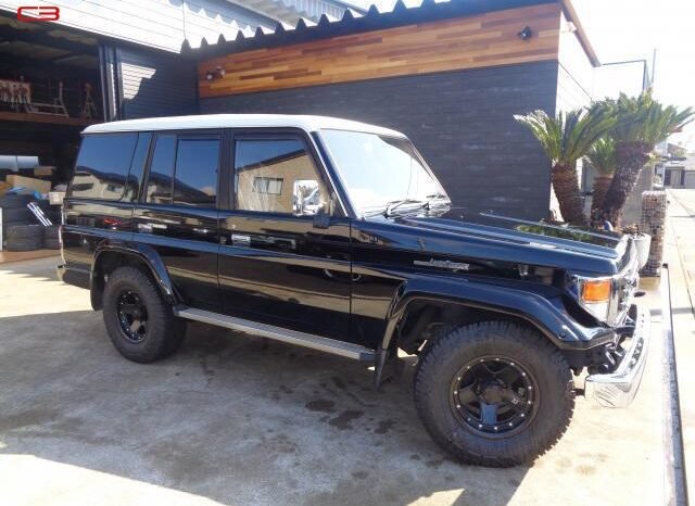 
								TOYOTA LAND CRUISER FOR SALE IN KENYA full									