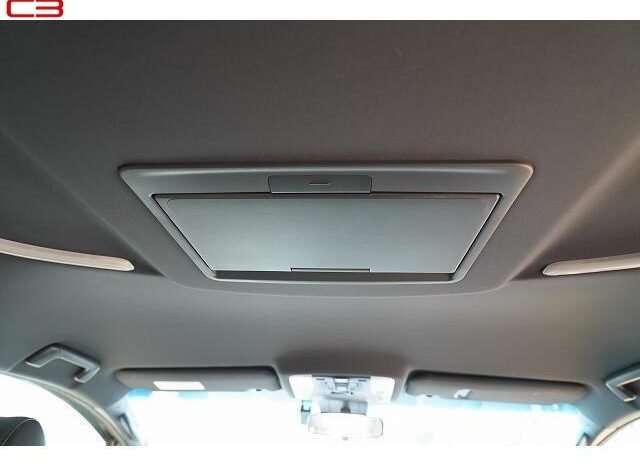 
								TOYOTA VELLFIRE FOR SALE IN KENYA full									