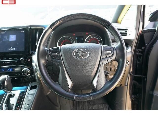 
								TOYOTA VELLFIRE FOR SALE IN KENYA full									