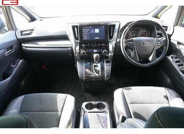 
								TOYOTA VELLFIRE FOR SALE IN KENYA full									