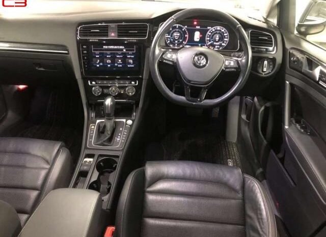 
								VOLKSWAGEN GOLF VARIANT FOR SALE IN KENYA full									