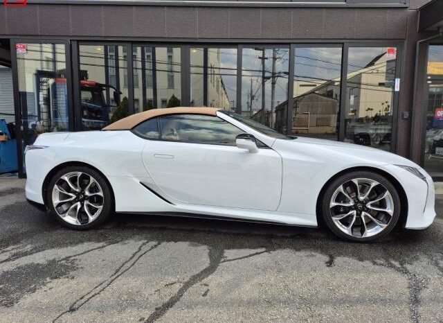 
								LEXUS LC500 FOR SALE IN KENYA full									