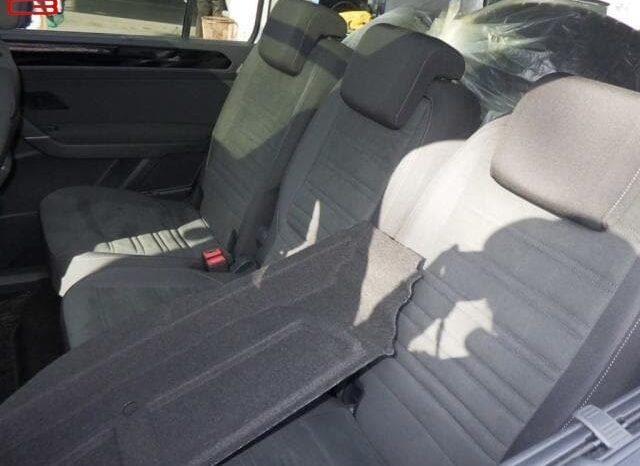 
								VOLKSWAGEN GOLF TOURAN FOR SALE IN KENYA full									