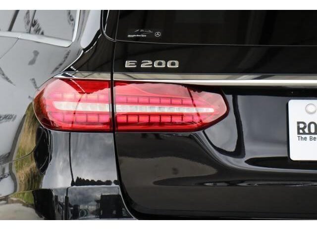 
								MERCEDES E CLASS STATIONWAGON FOR SALE IN KENYA full									