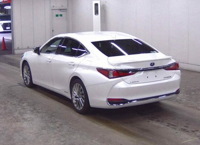 
								LEXUS ES FOR SALE IN KENYA full									
