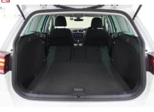 
								VOLKSWAGEN GOLF VARIANT FOR SALE IN KENYA full									