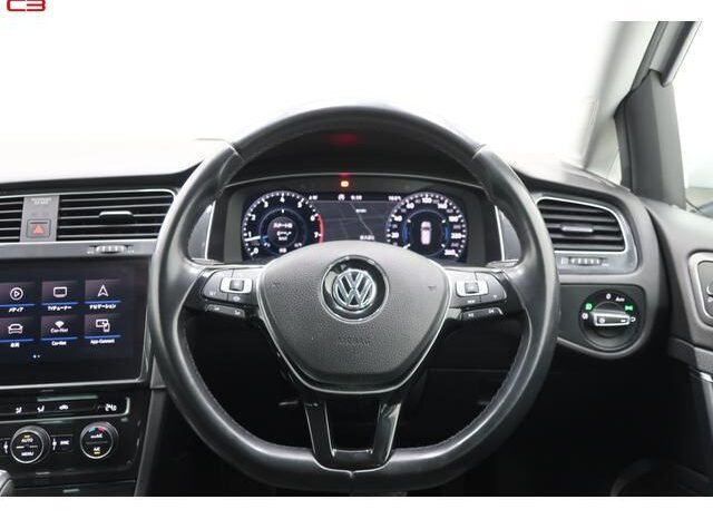 
								VOLKSWAGEN GOLF VARIANT FOR SALE IN KENYA full									