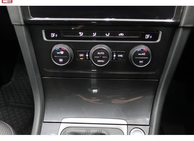 
								VOLKSWAGEN GOLF VARIANT FOR SALE IN KENYA full									