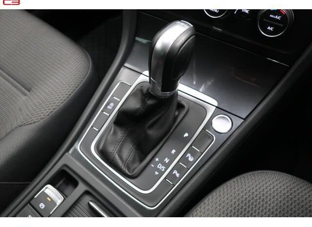 
								VOLKSWAGEN GOLF VARIANT FOR SALE IN KENYA full									